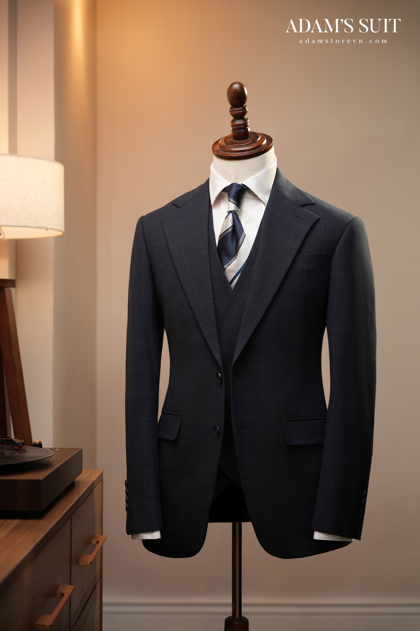 Áo vest đen AV4440