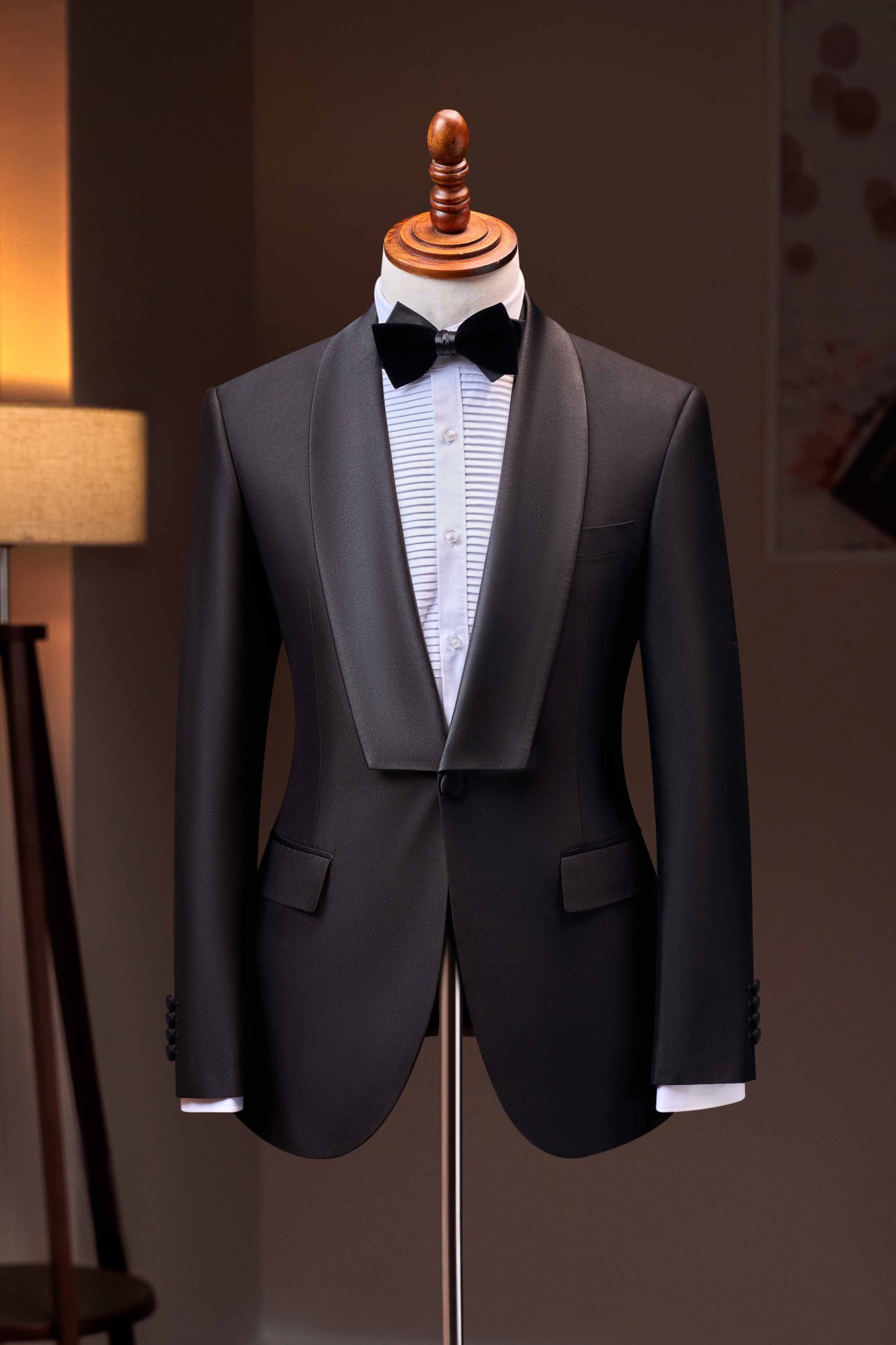 Áo vest đen cổ sam vuông 1 hàng khuy The Tuxedo - TXV169CSV