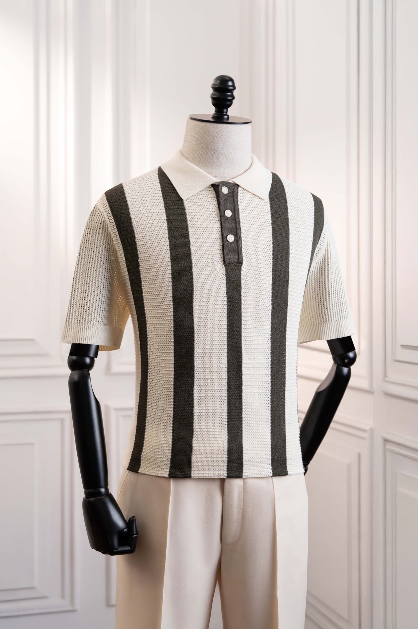 Áo mongtoghi ngắn tay trắng sọc rêu tối dệt kim ADAM STORE – AP233