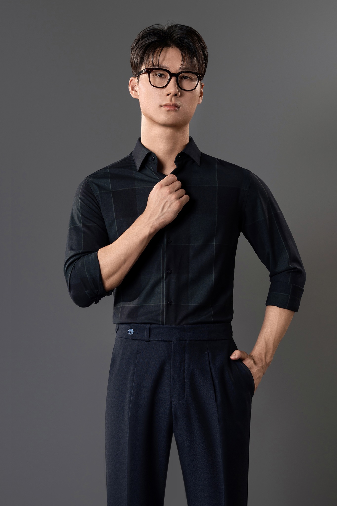 Áo Sơ Mi Dài Tay Màu Xanh Kẻ Vuông Adam Store – SMC142