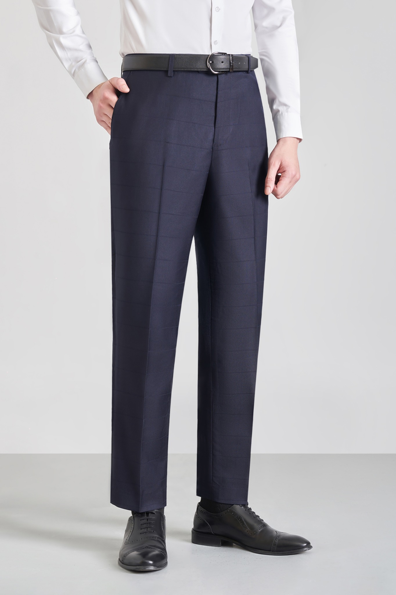 Quần Âu Màu Xanh Kẻ Vuông Adam Store – Q284