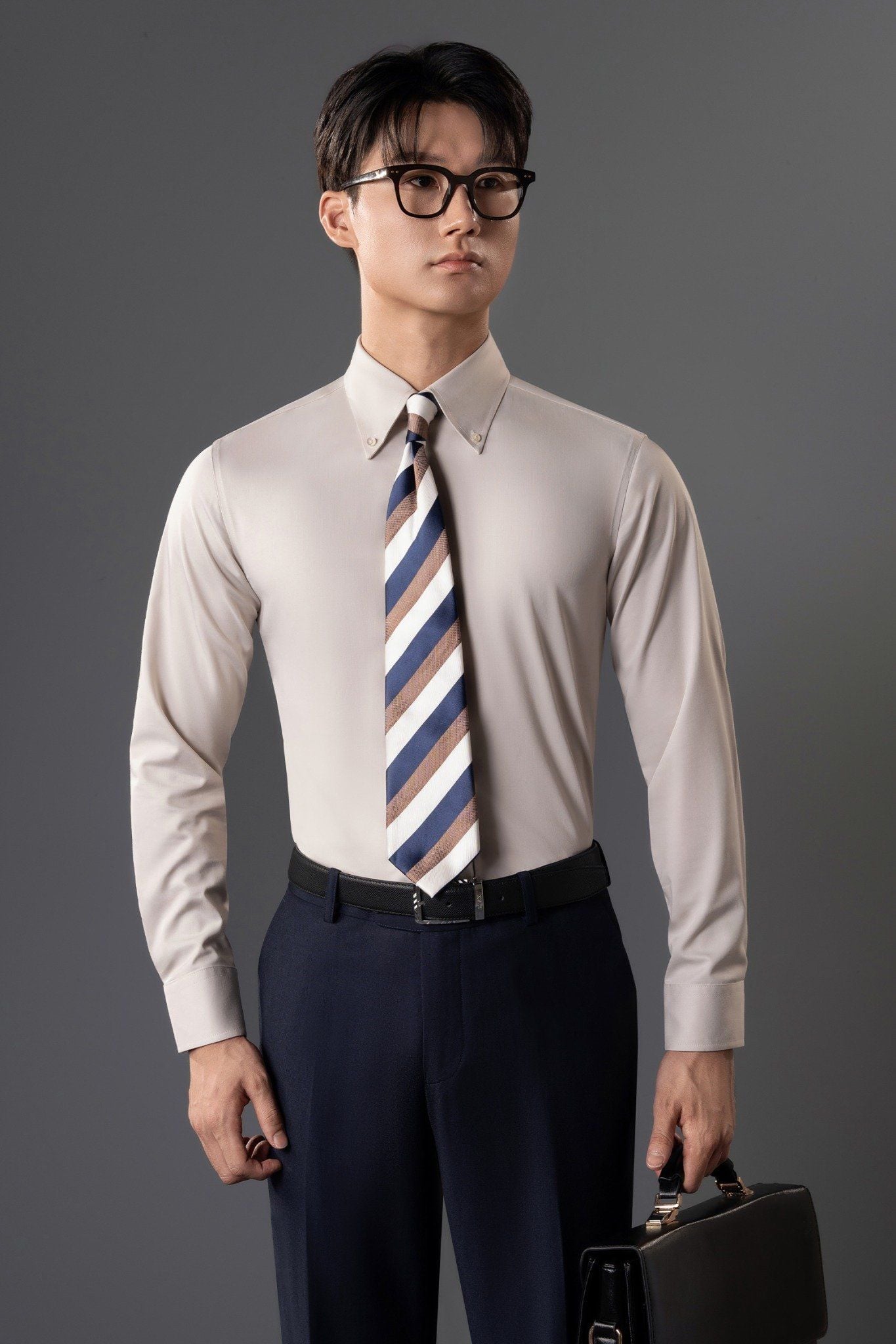 Sơ mi dài tay be trơn Adam Store – SMC160BE