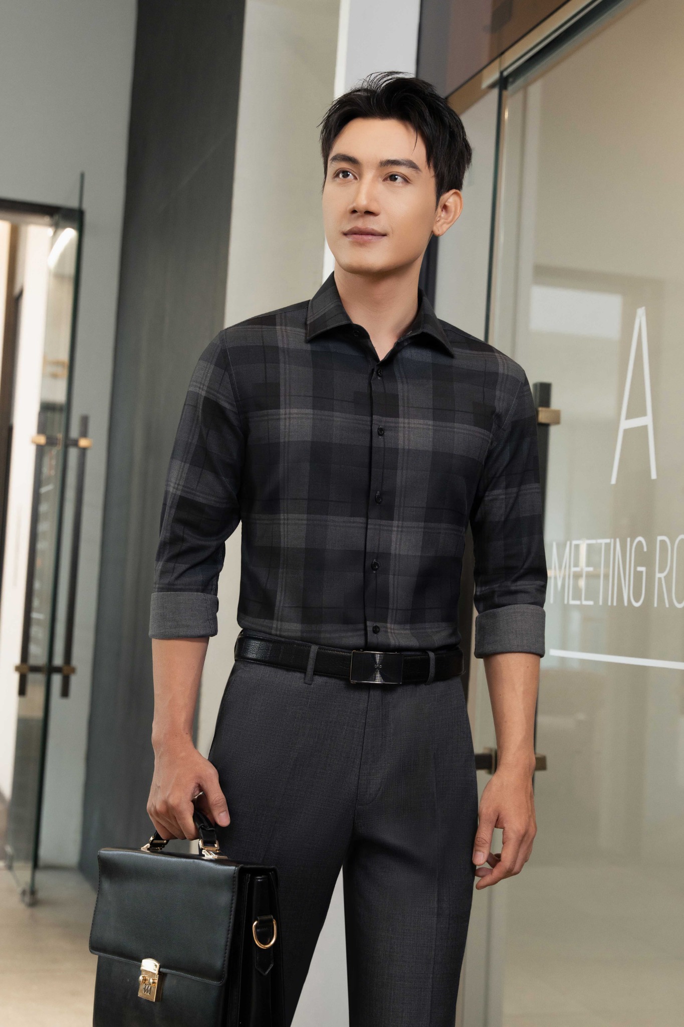 Sơ mi dài tay ghi kẻ vuông Adam Store – SMC186