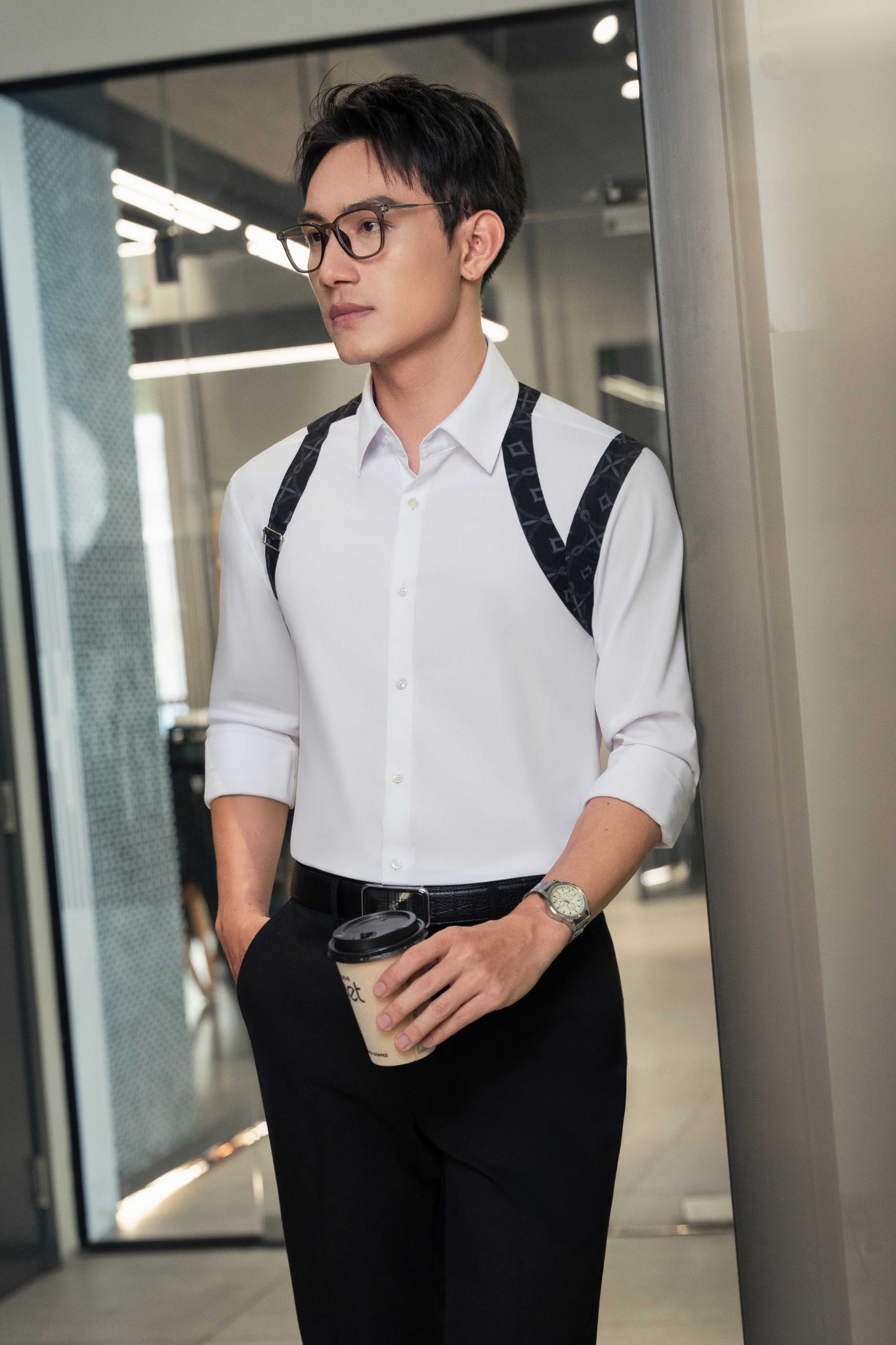 Sơ mi dài tay trắng họa tiếp đáp vai Adam Store – SMC171