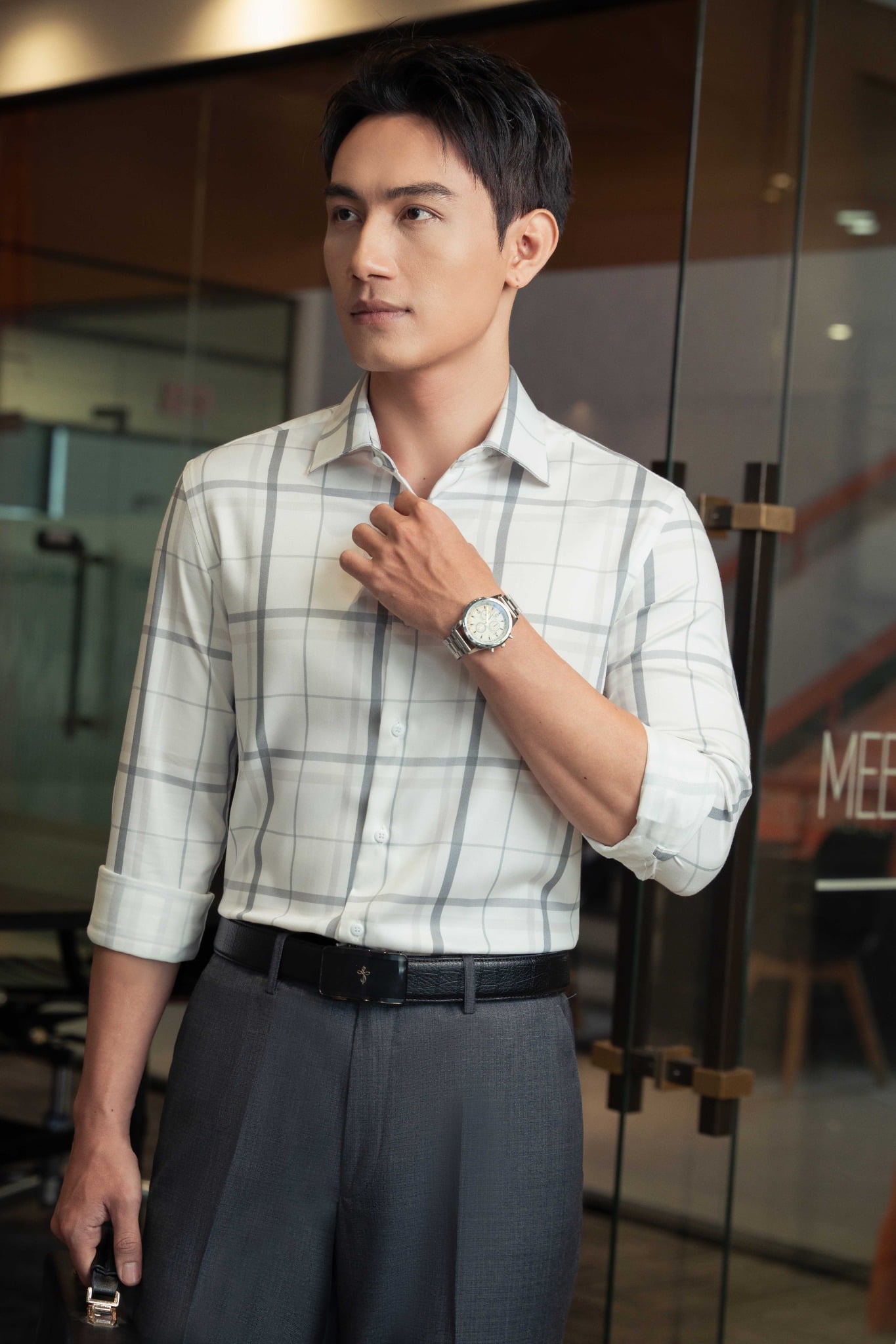 Sơ mi dài tay trắng kẻ ghi Adam Store – SMC190