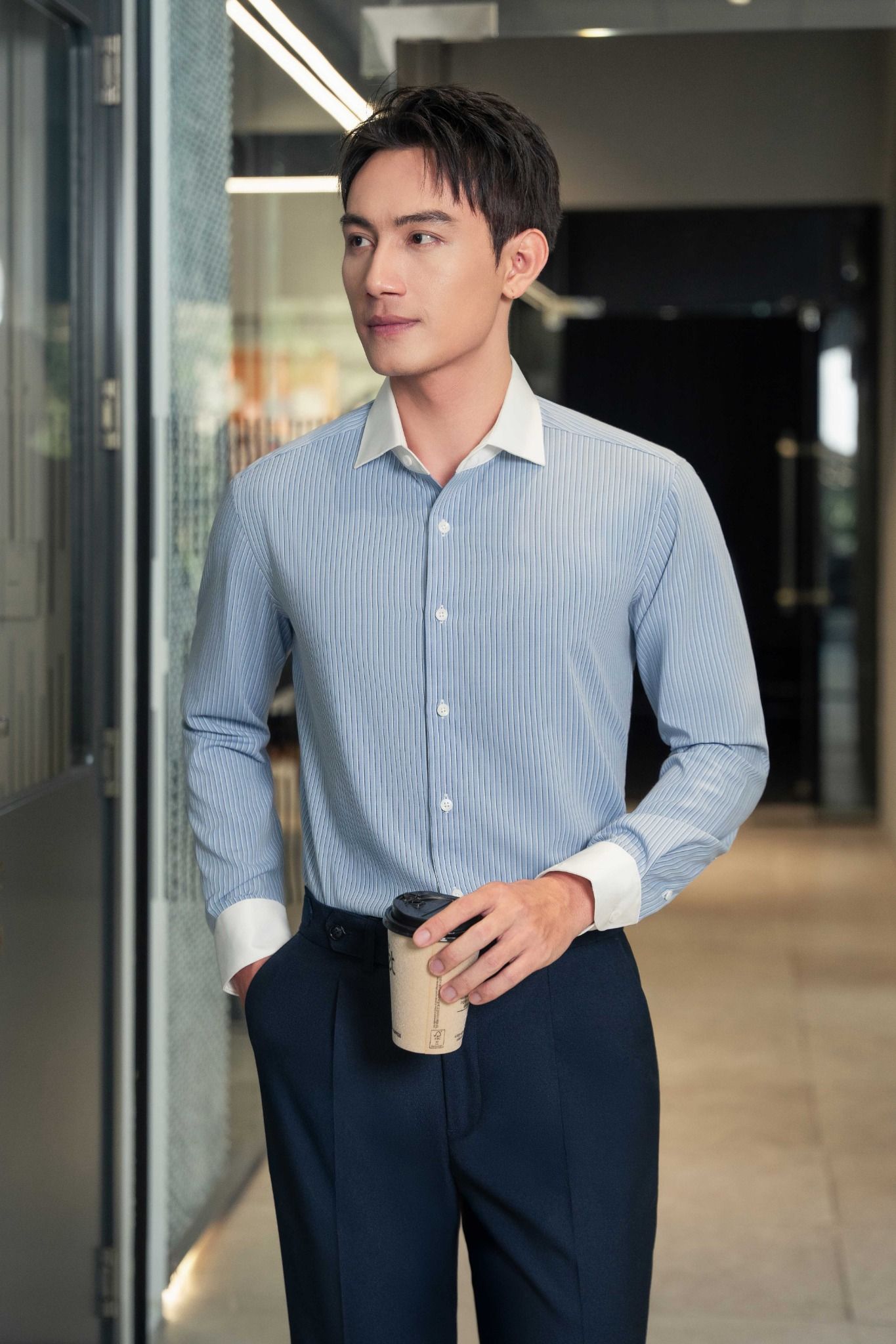 Sơ mi dài tay xanh công sở sọc trắng Adam Store – SMC195