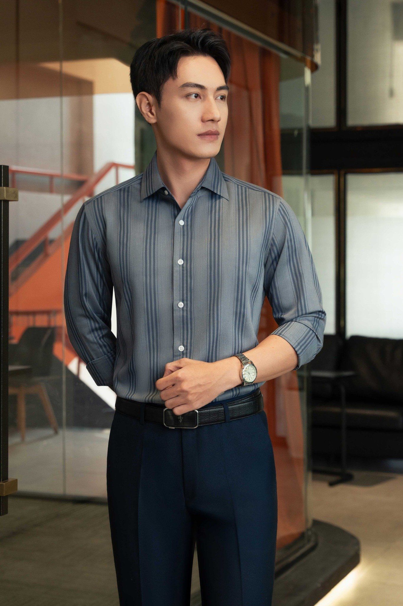 Sơ mi dài tay xanh sọc Adam Store – SMC191